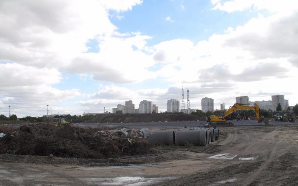 Gennevilliers : premiers coups de pelleteuses pour l’entrepôt géant